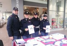 Il box della Polizia “Questo non è amore” contro la violenza sulle donne