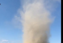Un turbine di polvere nei campi della bassa vercellese: è il Dust Devil – video