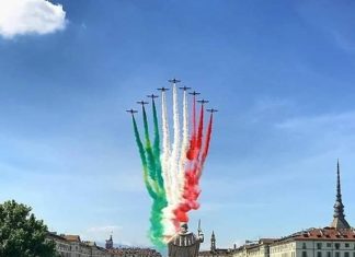 La Frecce Tricolori, le mascherine punitive e la vera leadership