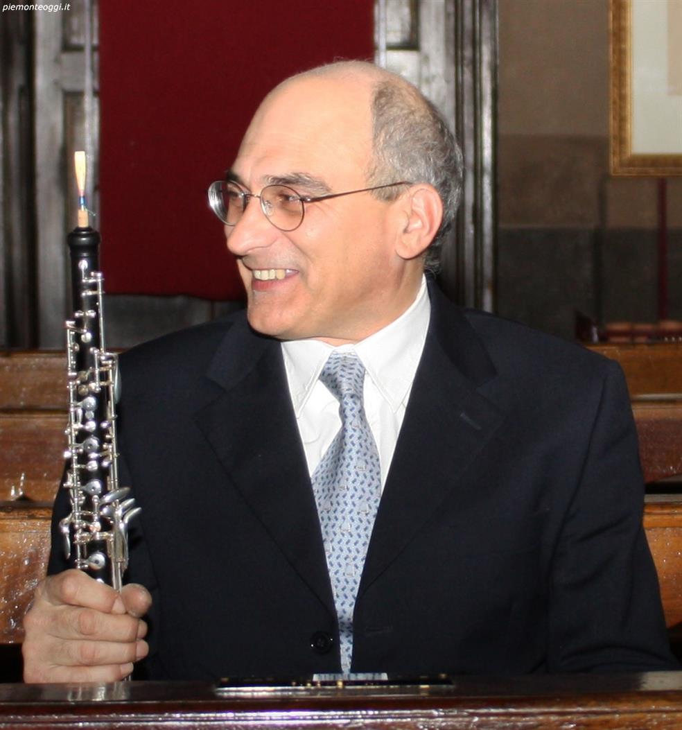 “Caro Luciano, il 14 non potremo dedicarti il solito concerto, ma ti ricordiamo col cuore”