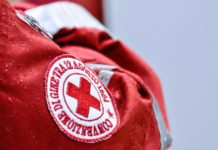 Il Rotary di Vercelli dona latte e olio al Comitato della Cri per lo sportello sociale
