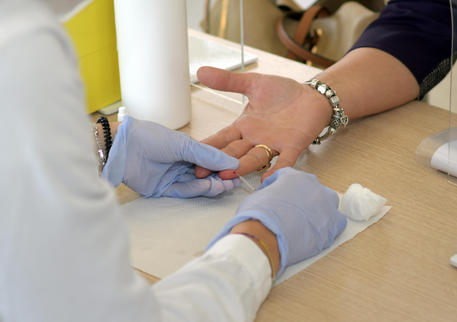 Screening sierolgico Covid in Piemonte: il 5,5% dei testati tra Torino e Novara è risultato positivo