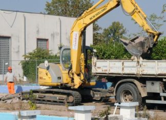 Il Pd: “Pronta una nostra mozione per salvare il nuoto a Vercelli”