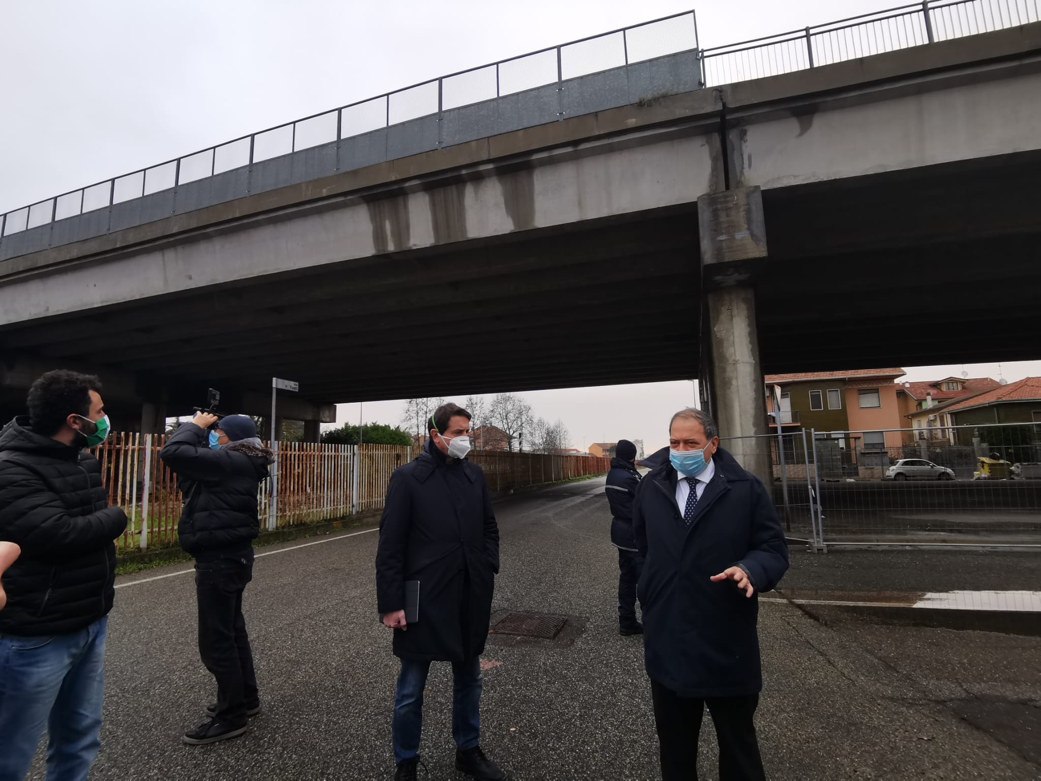 Pericolo per le infiltrazioni: chiude oggi alle 18, e forse per sempre, il ponte di corso Avogadro sulla ferrovia Vercelli-Casale