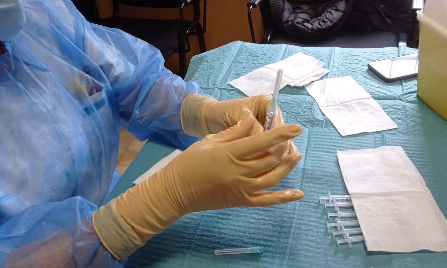Oggi in Piemonte record di vaccini: 47mila in un giorno. I complimenti di Draghi