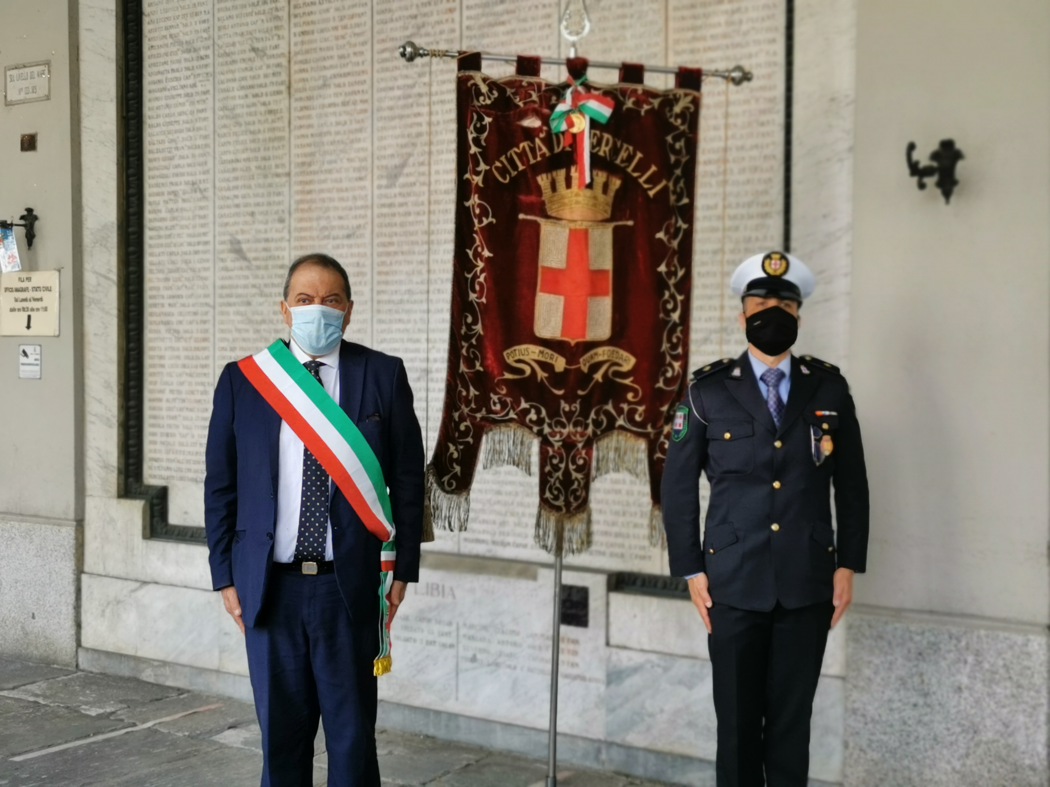 L’omaggio della Città di Vercelli alle 14 vittime del Mottarone