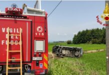 Furgoncino fuori strada a Oldenico, il conducente in buone condizioni