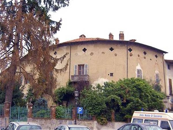 Sgomento ad Alice Castello per la morte di una giovane donna cinese trovata nel lago di Viverone. Indagini in corso