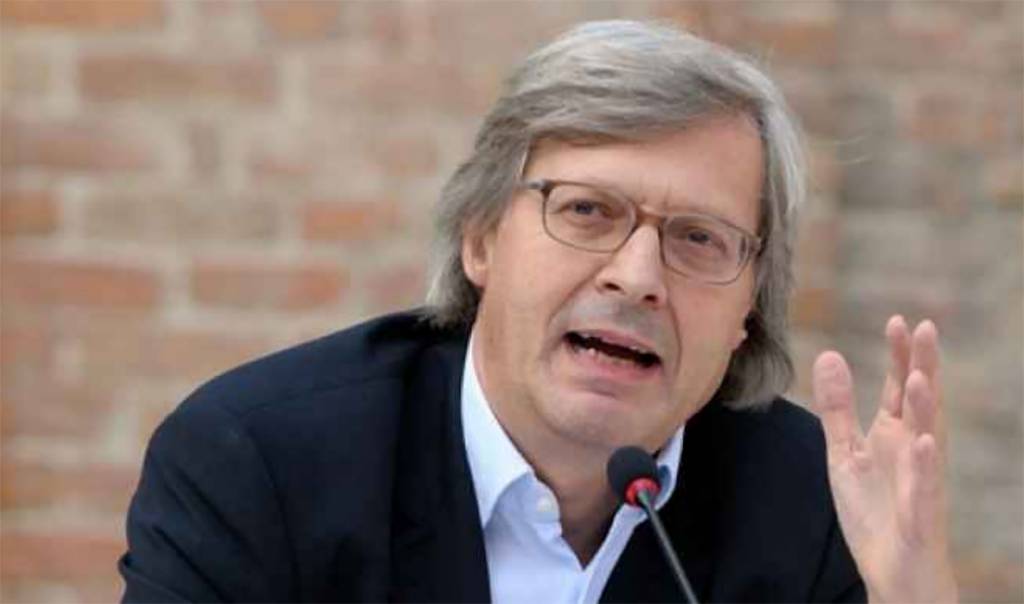 Sgarbi a Gattinara per parlare di Dio, arte e scienza