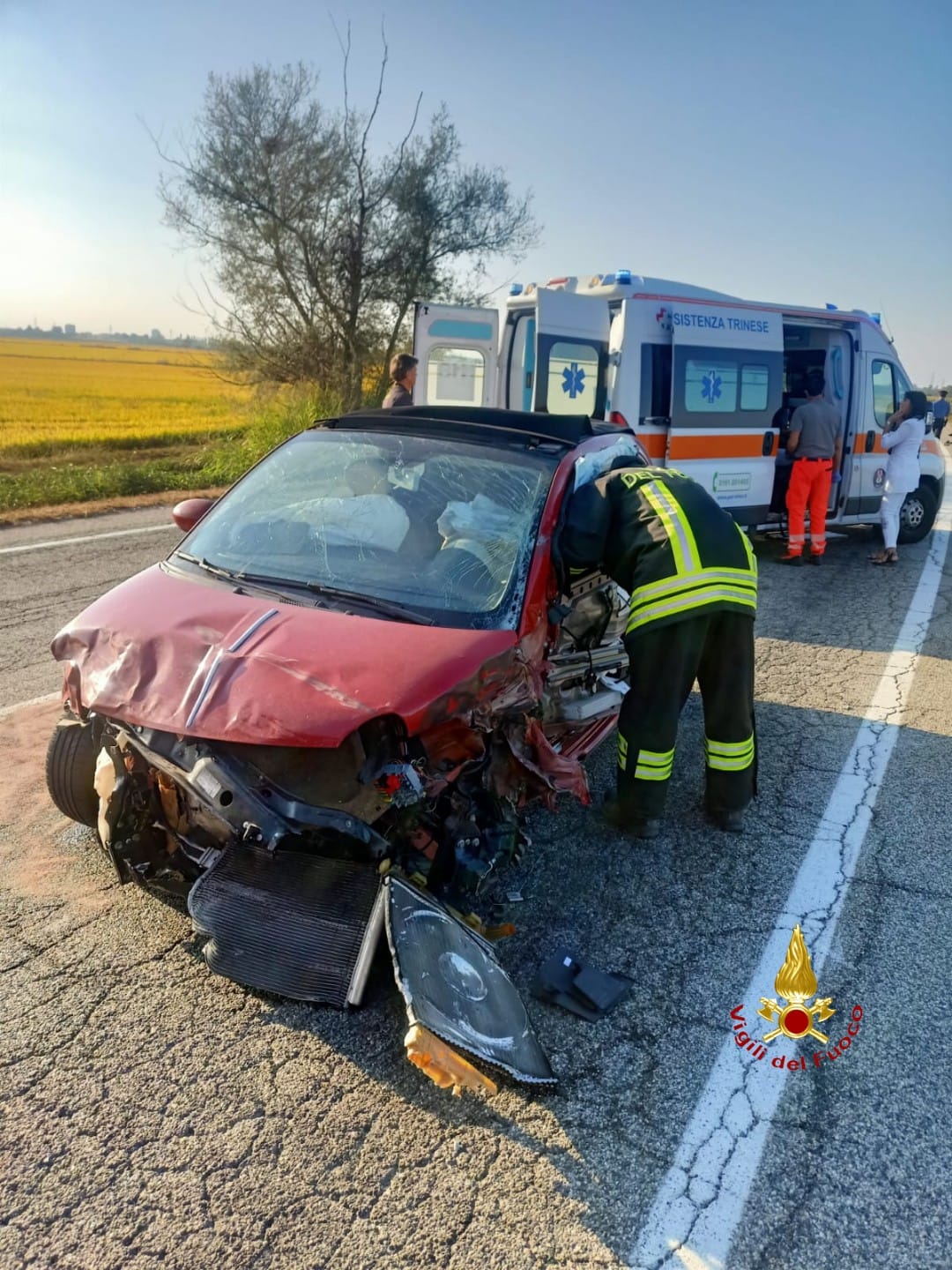 Scontro tra due auto e un mezzo pesante sulla provinciale 455: nessun ferito grave