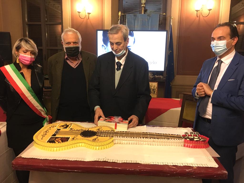 Anche il governatore Cirio ad Asigliano per gli 80 anni di Angelo Gilardino