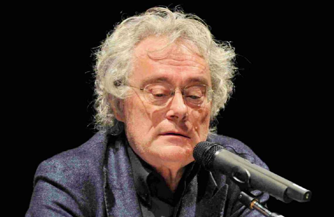 Il Festival di Poesia Civile entra nel vivo: questa sera il premio a Maurizio Cucchi