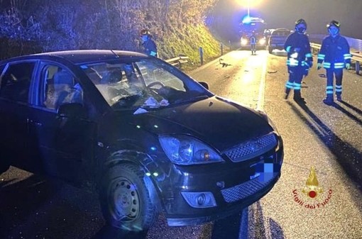 Scontro tra tre auto a Serravalle, un ferito