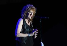 Pubblico impazzito per Fiorella Mannoia, e stasera tocca a Renga