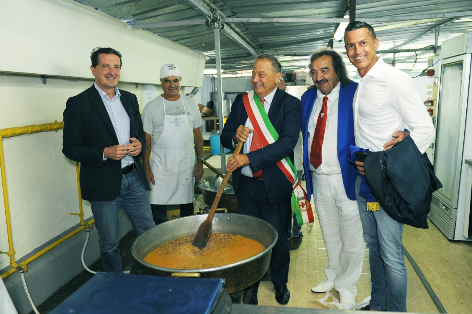 Inaugurata la Sagra d’la Panissa: stasera l’orchestra di Giuliano e i Baroni